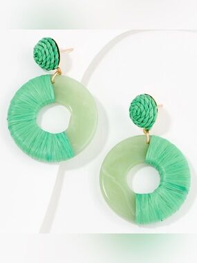 NWOT Resin and Raffia Drop Earrings